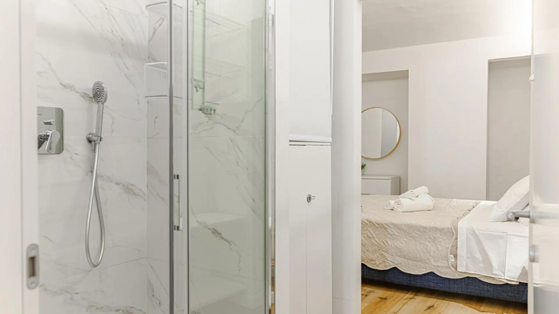 Il Giro Del Sole Apartment Pistoia