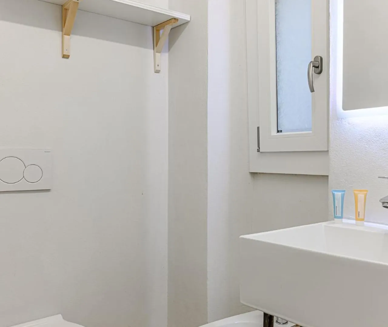 Il Giro Del Sole Apartment Pistoia 0*,  Italy